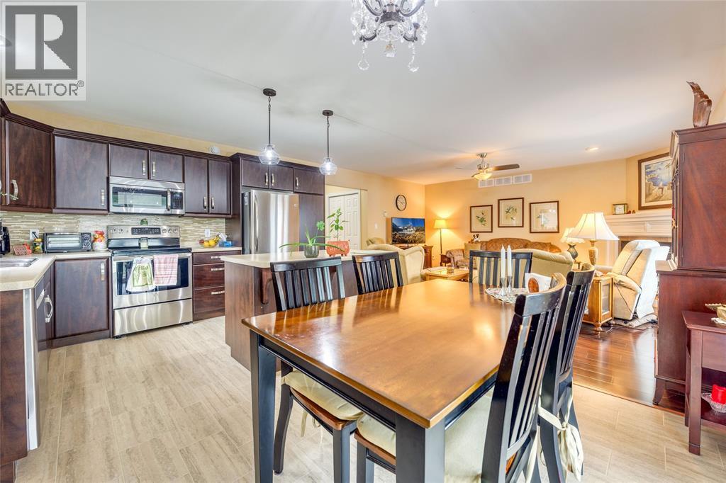 5600 Blackwell Sideroad Unit# 465, Sarnia, ON - Indoor