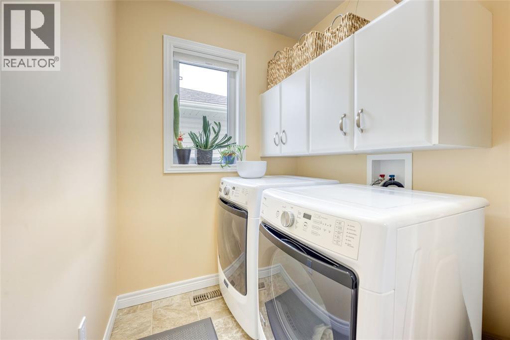 5600 Blackwell Sideroad Unit# 465, Sarnia, ON - Indoor Photo Showing Laundry Room