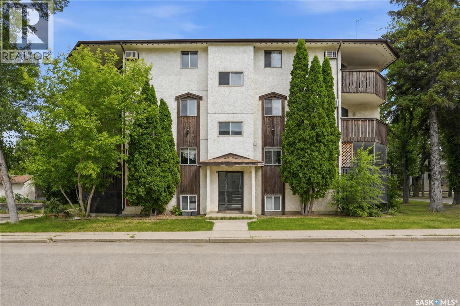 301 116 111Th Street, Saskatoon, SK - Outdoor With Balcony