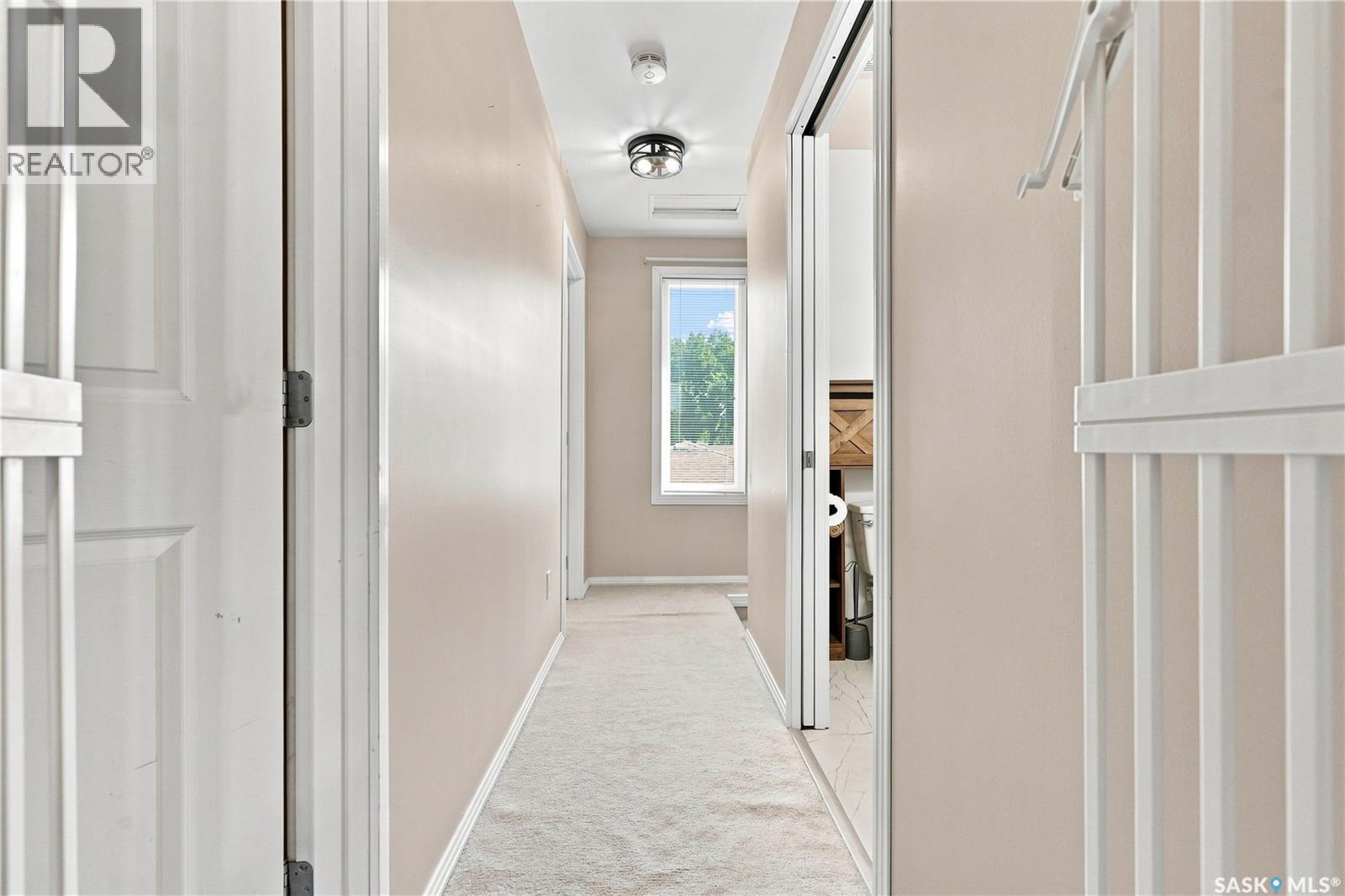 316 1St Street E, Langham, SK - Indoor