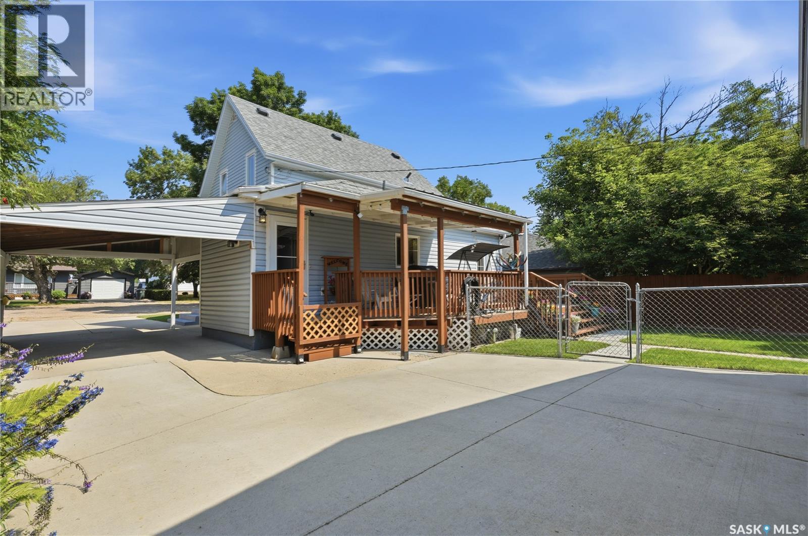316 1St Street E, Langham, SK - Outdoor With Deck Patio Veranda