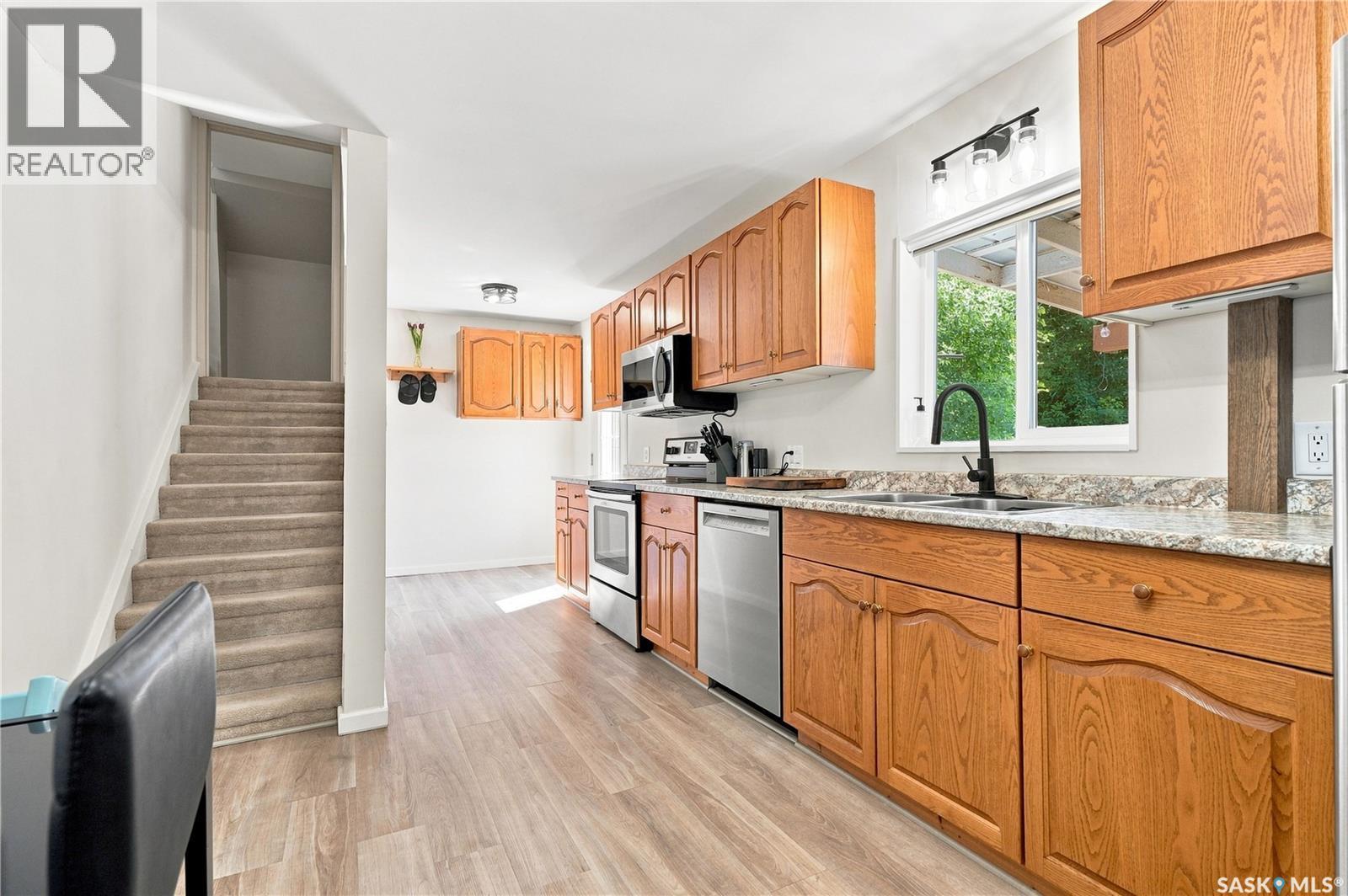 316 1St Street E, Langham, SK - Indoor Photo Showing Kitchen With Double Sink