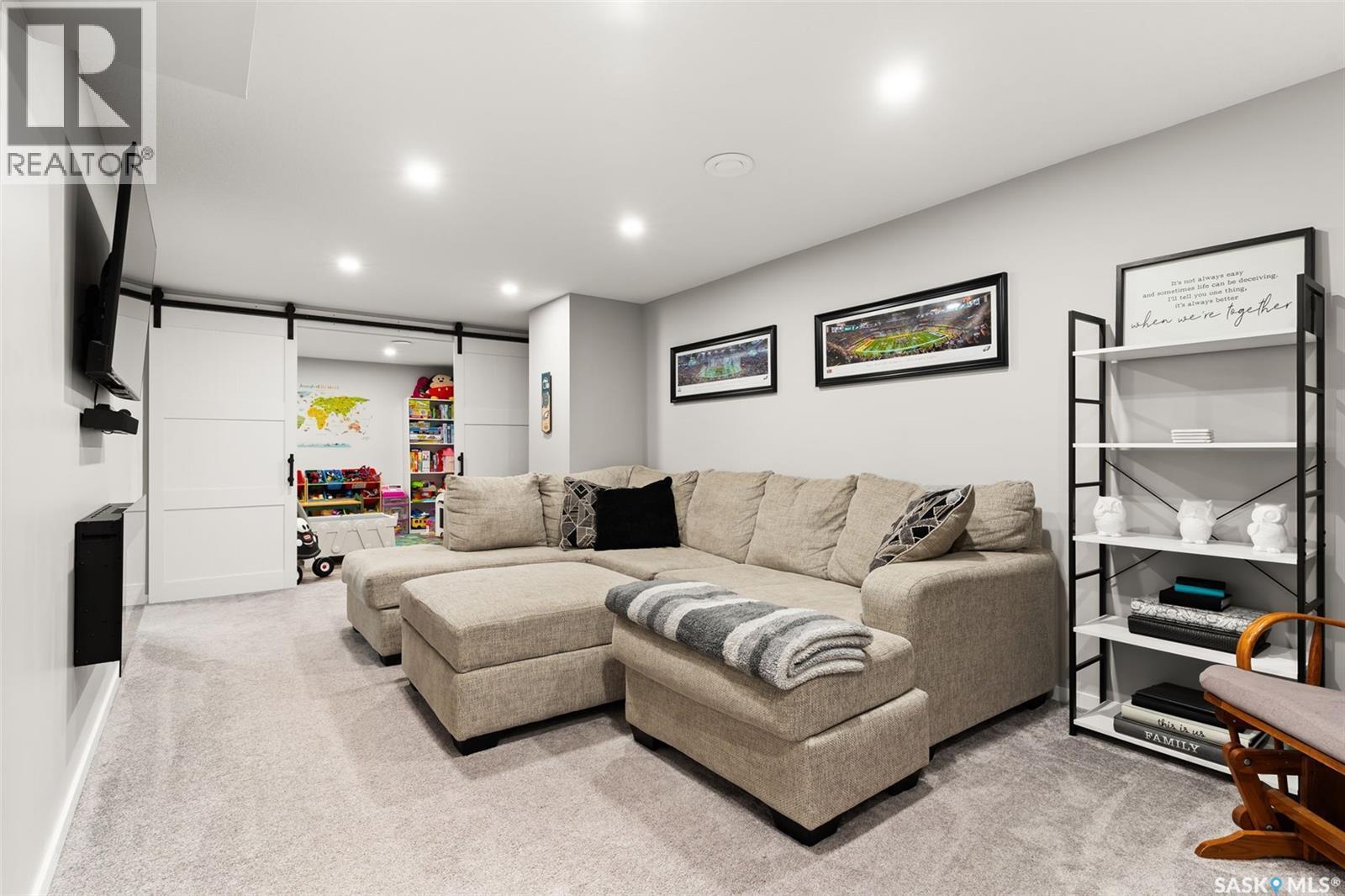 23 Price Crescent, Regina, SK - Indoor Photo Showing Other Room