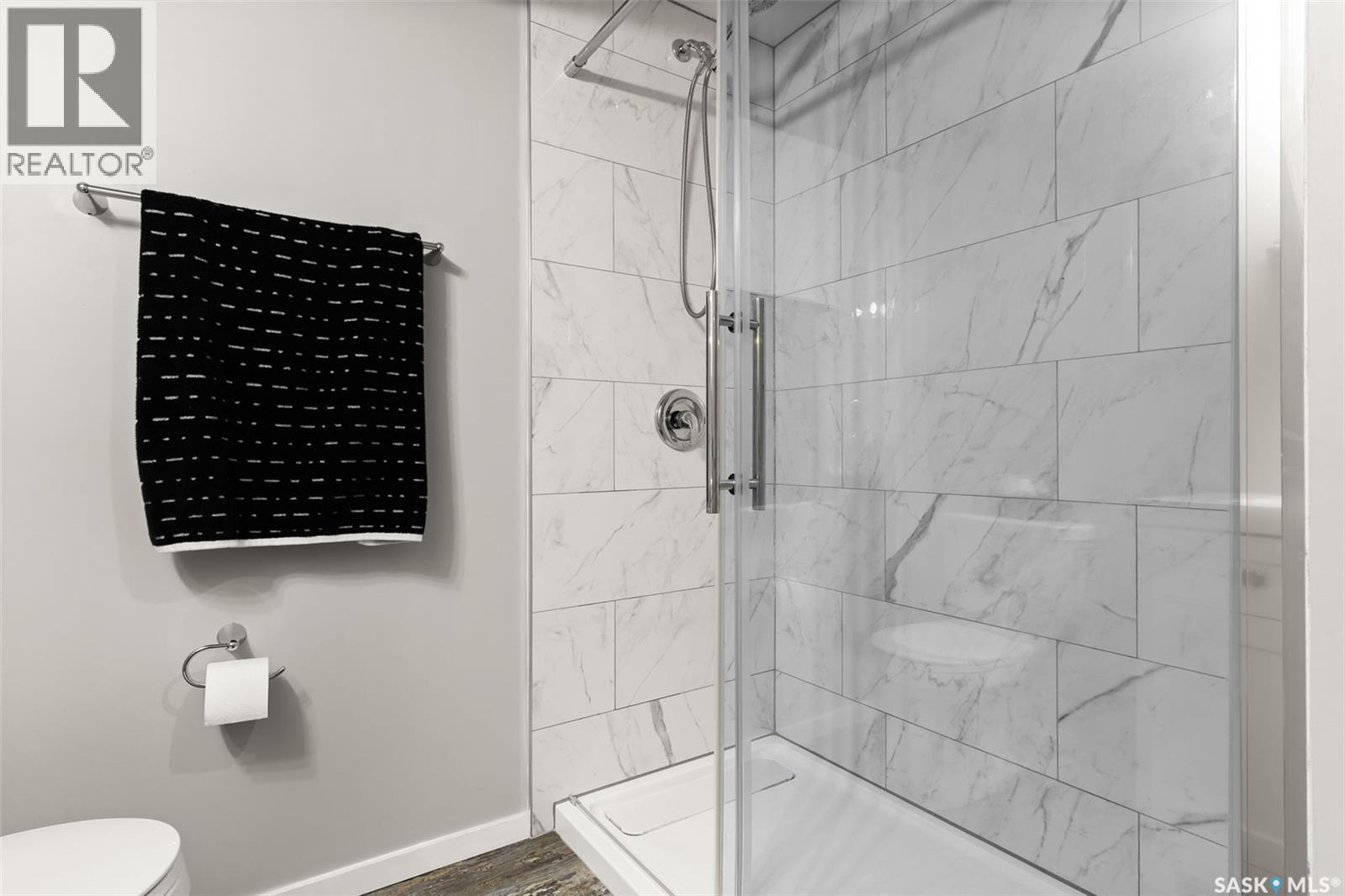 23 Price Crescent, Regina, SK - Indoor Photo Showing Bathroom