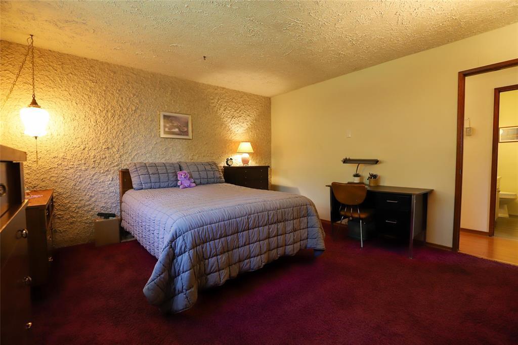 106024 7E Road E, Komarno, MB - Indoor Photo Showing Bedroom