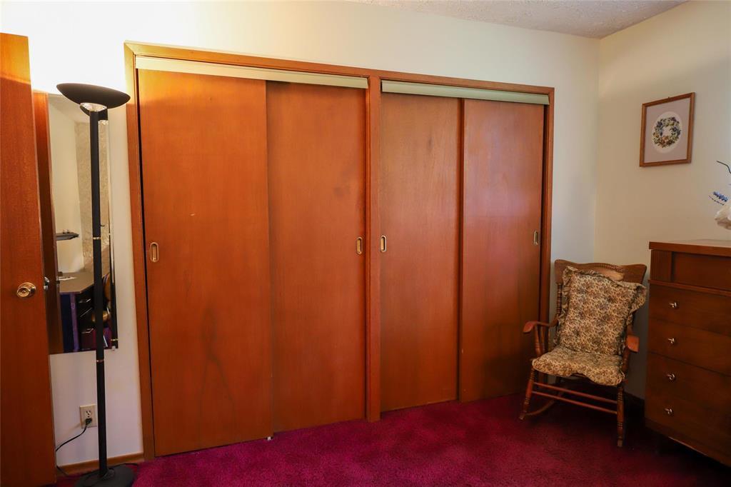 106024 7E Road E, Komarno, MB - Indoor
