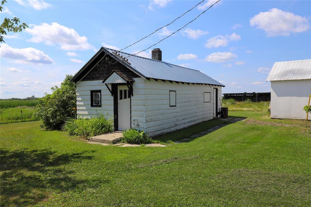 106024 7E Road E, Komarno, MB - Outdoor