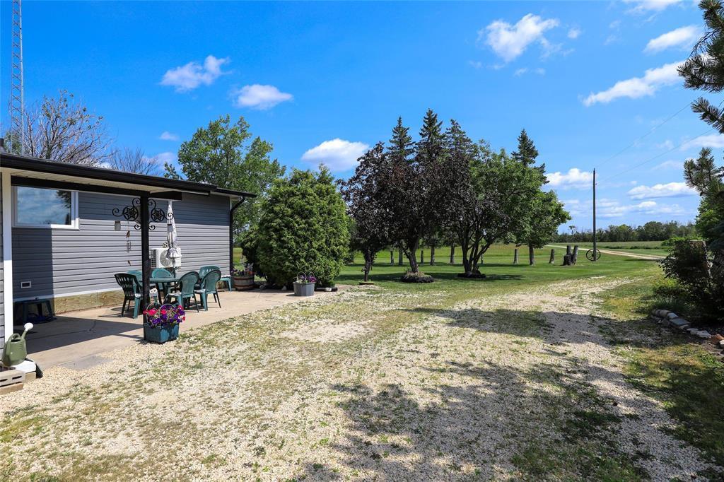 106024 7E Road E, Komarno, MB - Outdoor