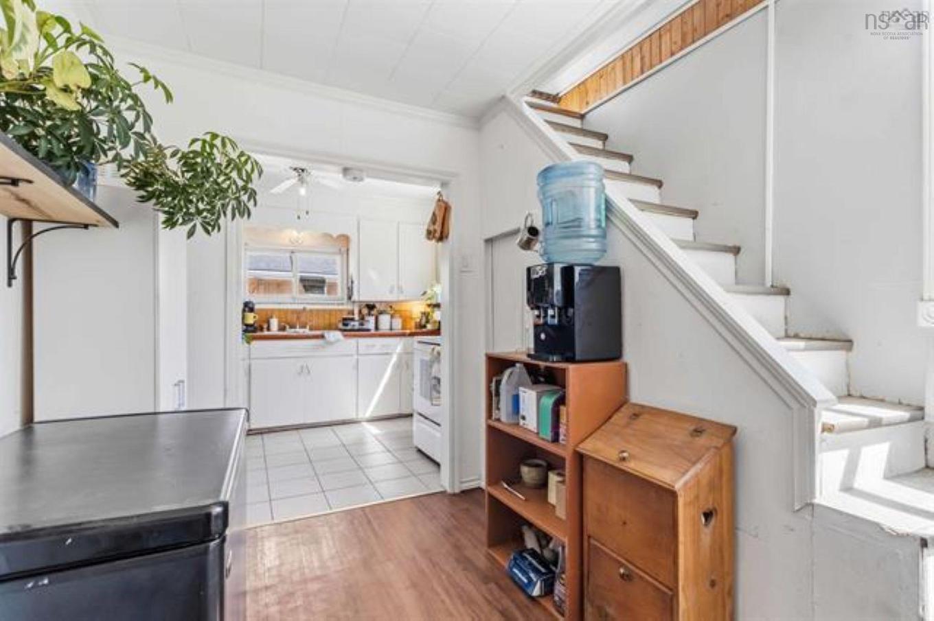23 Military Road, Halifax, NS - Indoor Photo Showing Kitchen
