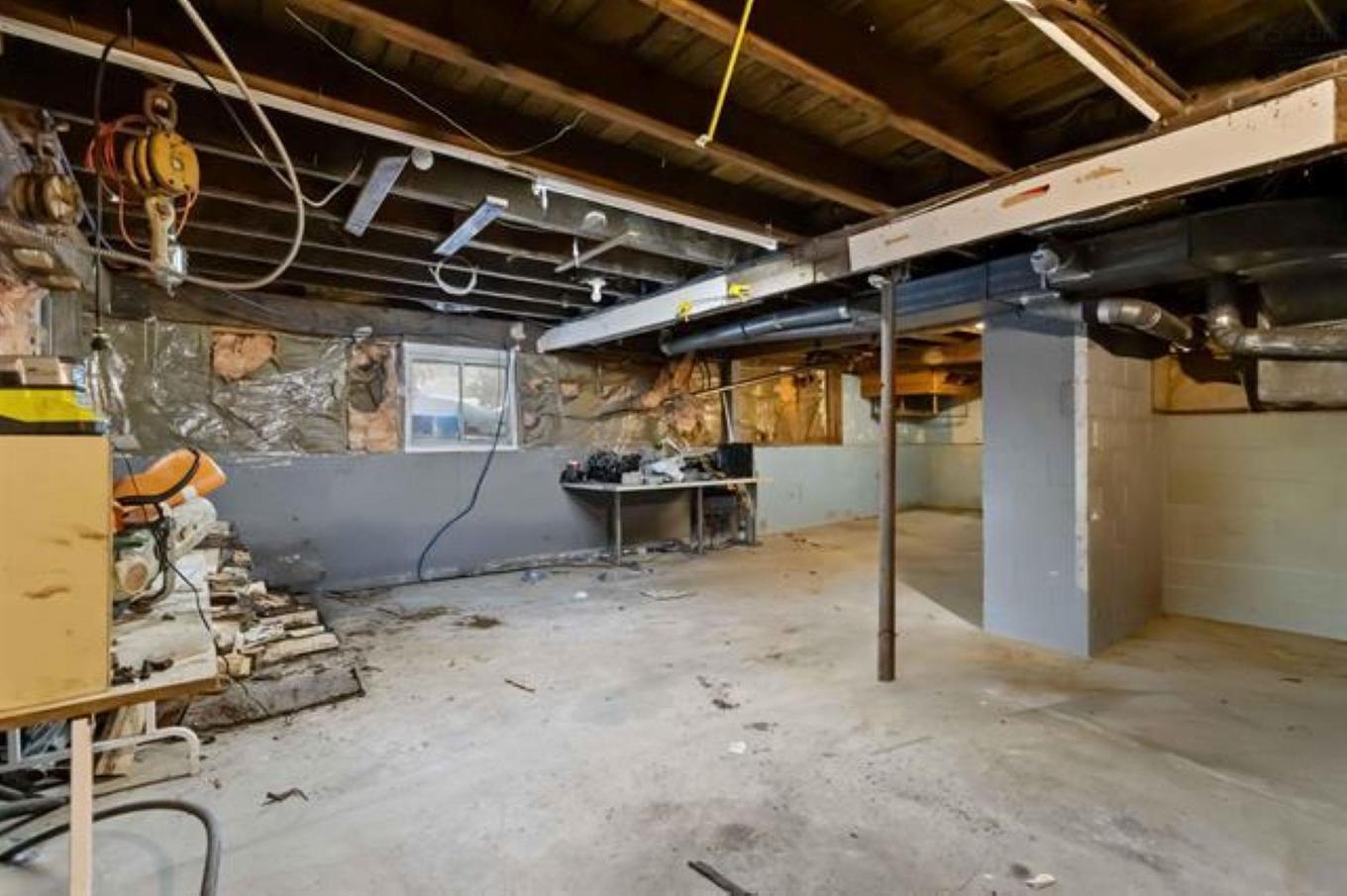 23 Military Road, Halifax, NS - Indoor Photo Showing Basement