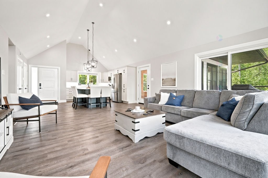 Salon - 219 Ch. Tripp, Sheenboro, QC - Indoor Photo Showing Living Room