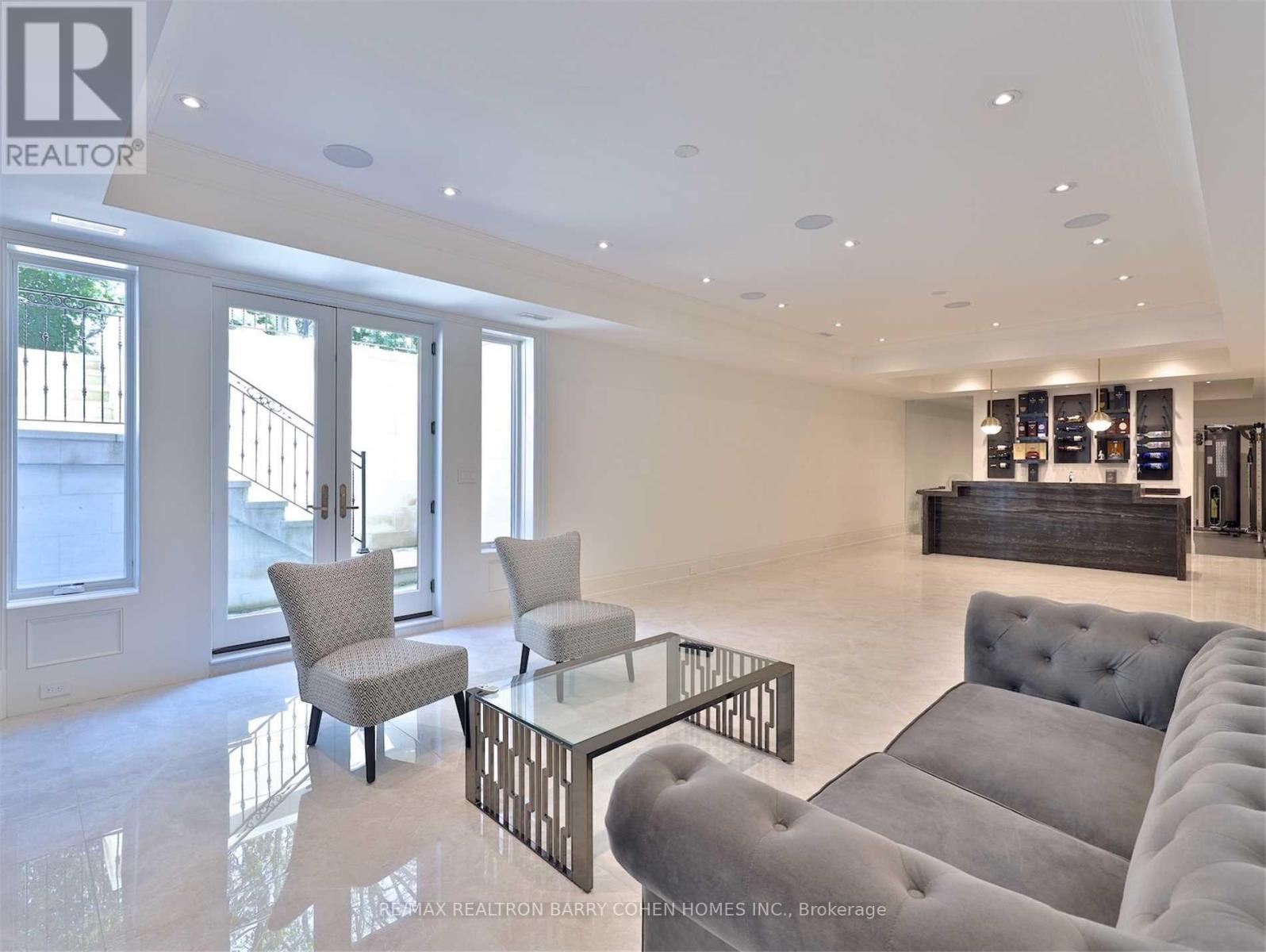 39 Arjay Crescent, Toronto, ON - Indoor Photo Showing Other Room