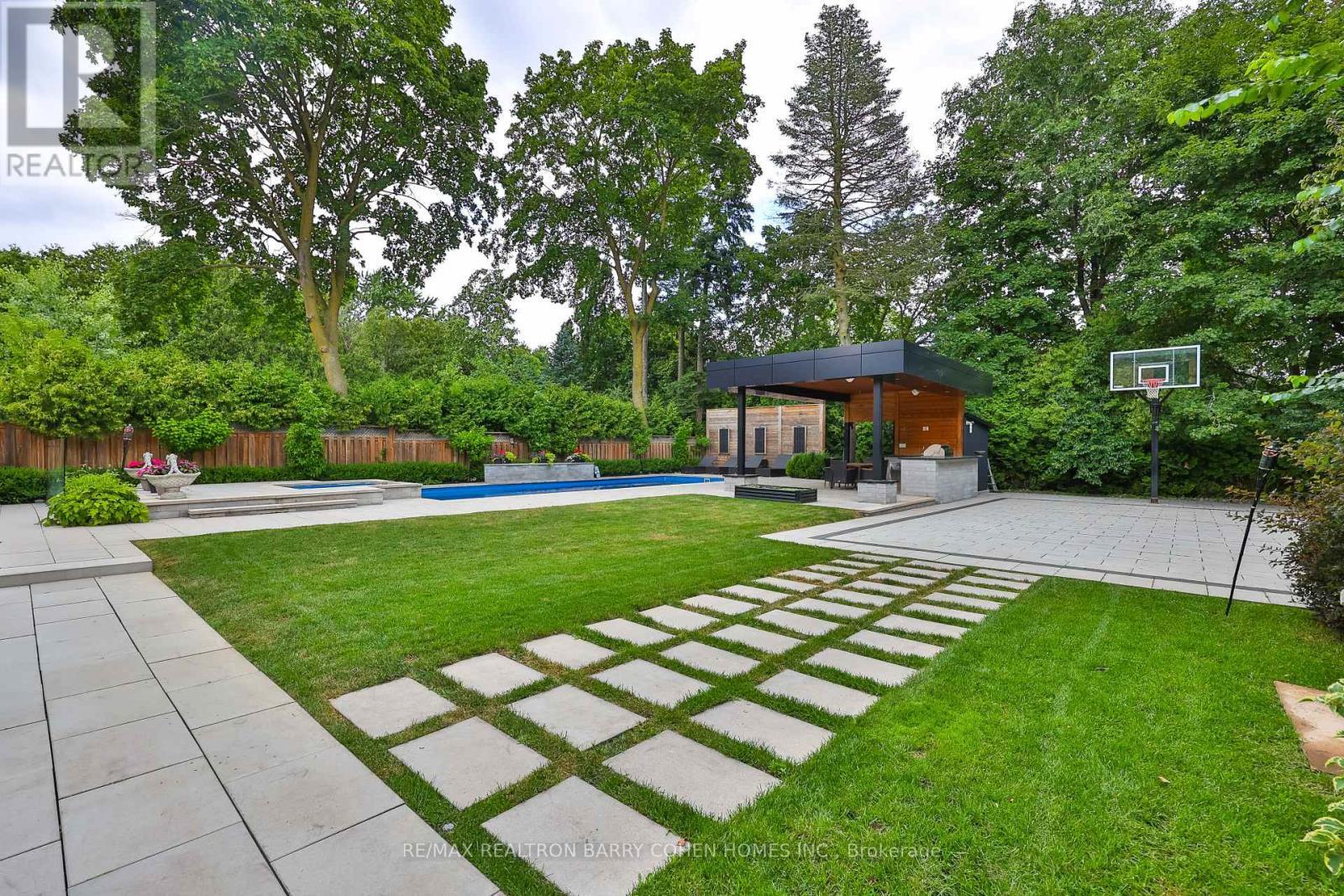 39 Arjay Crescent, Toronto, ON - Outdoor With In Ground Pool With Backyard