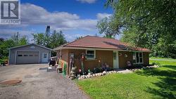 17 COURTLAND STREET Ramara, ON L3V 1A6