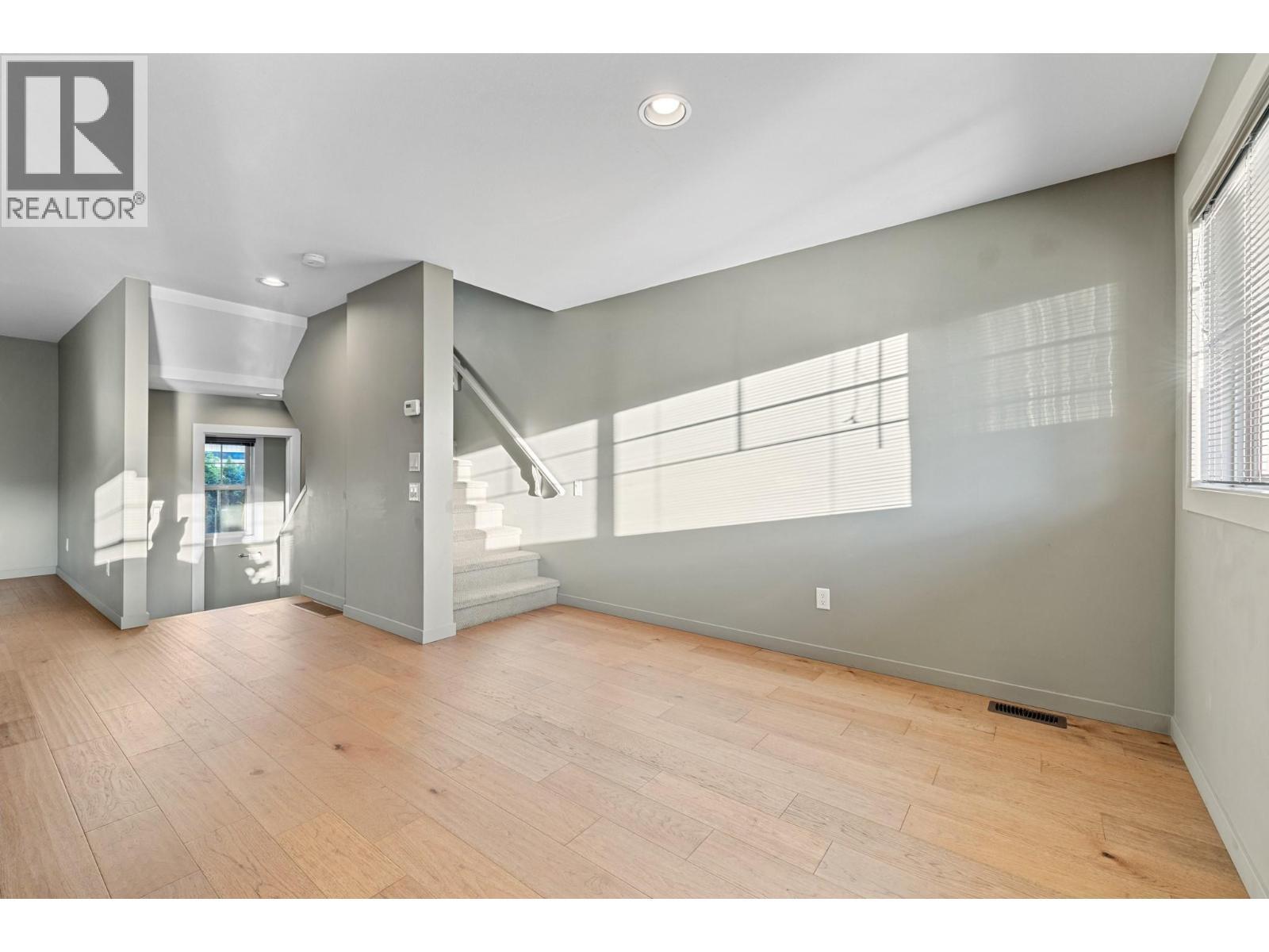 146 Mccurdy Road Unit# 2, Kelowna, BC - Indoor Photo Showing Other Room