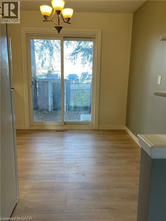 683 Coronation Boulevard Unit# 2, Cambridge, ON - Indoor Photo Showing Other Room
