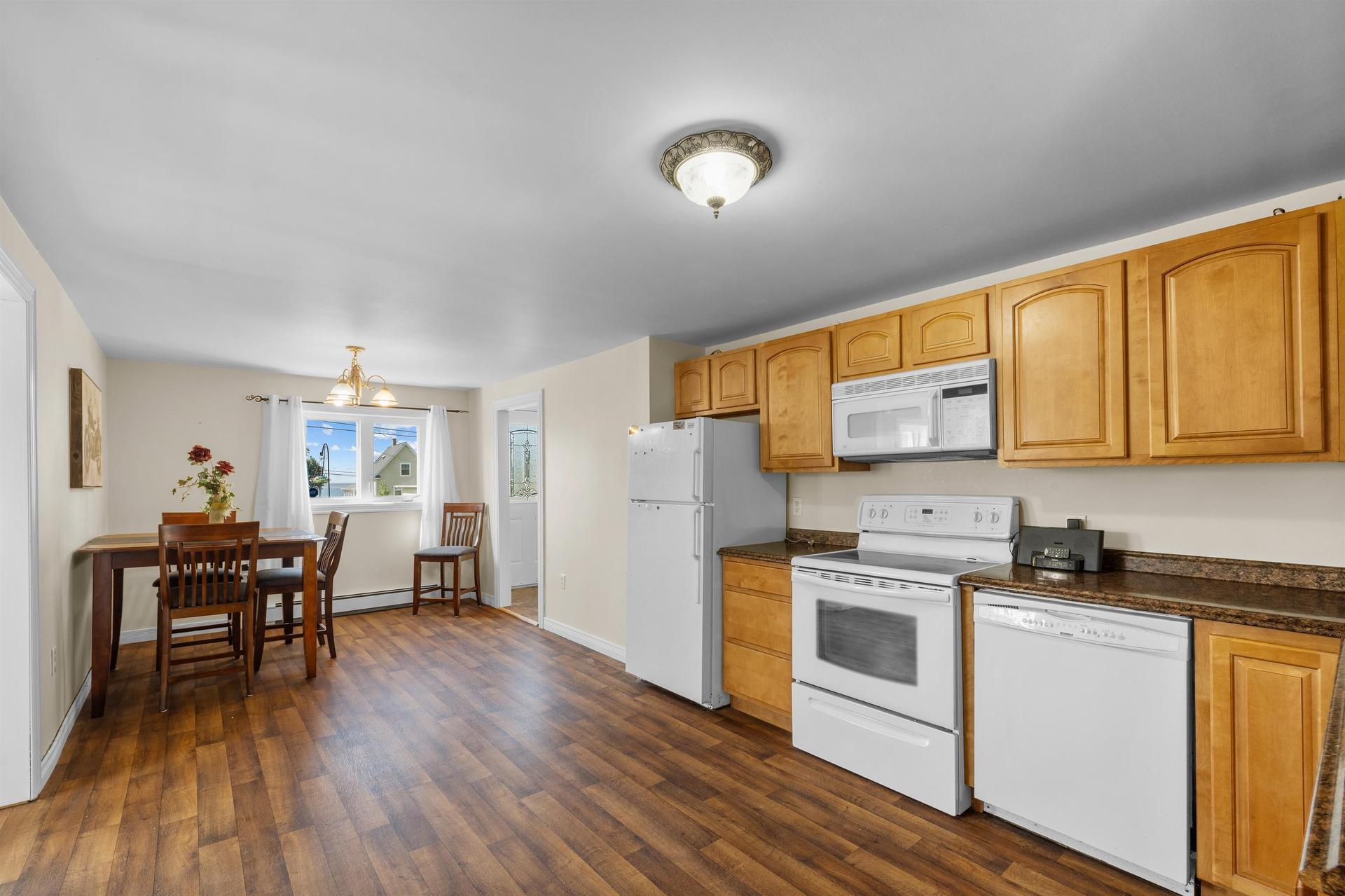 415 North Market Street, Summerside, PE - Indoor Photo Showing Kitchen