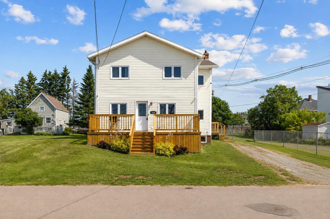 415 North Market Street, Summerside, PE - Outdoor
