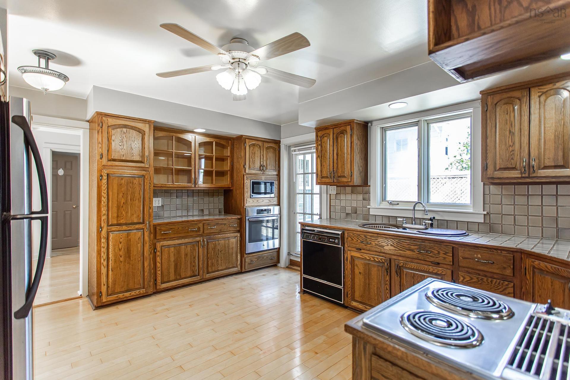 480 Main Street, Middleton, NS - Indoor Photo Showing Kitchen