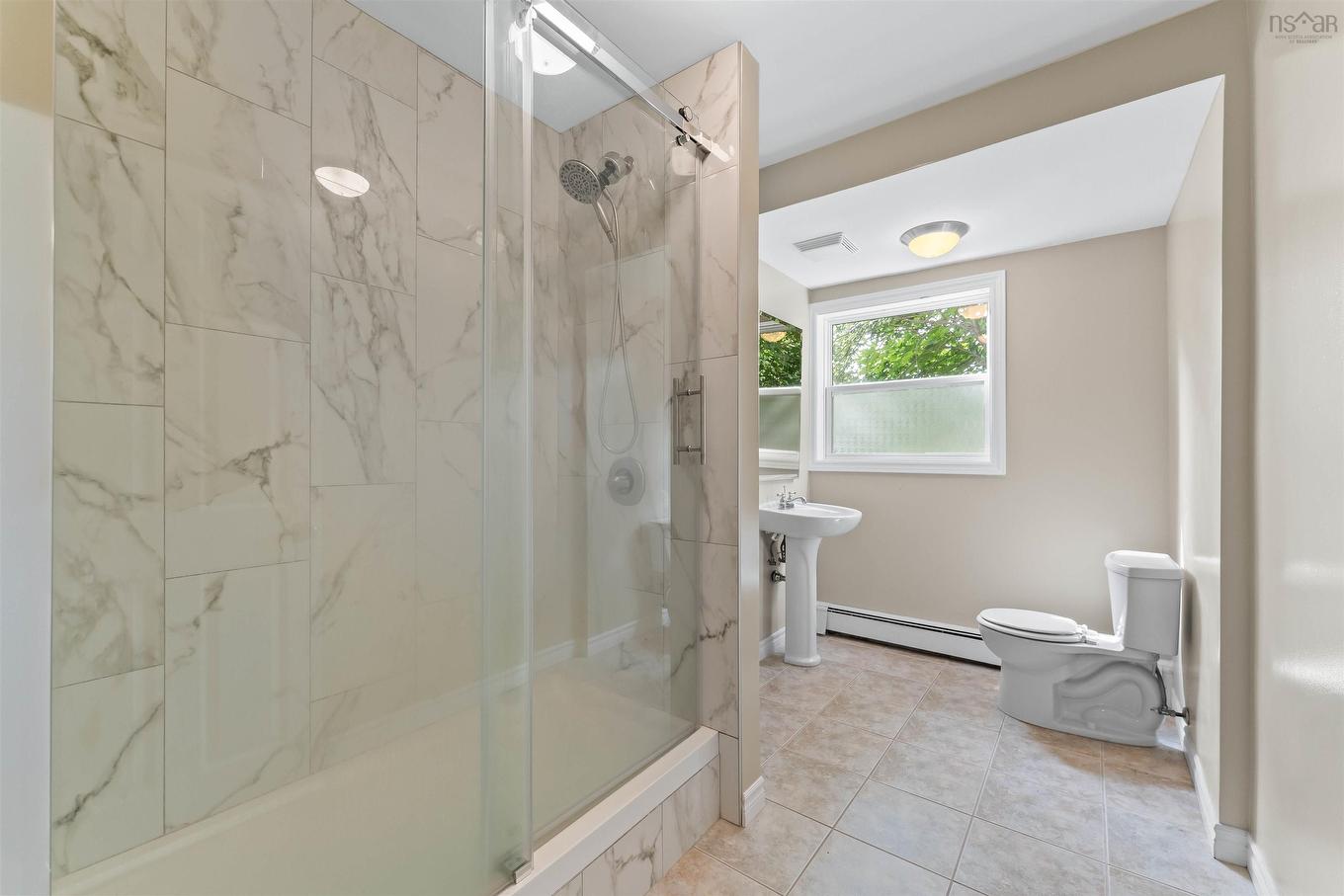 8 Fox Glove Lane, Halifax, NS - Indoor Photo Showing Bathroom