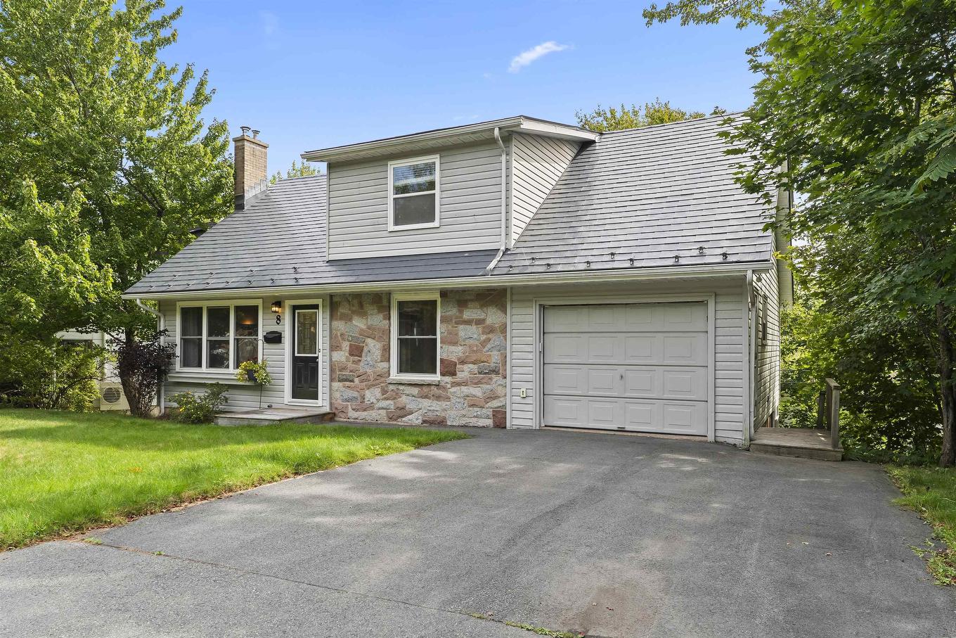 8 Fox Glove Lane, Halifax, NS - Outdoor
