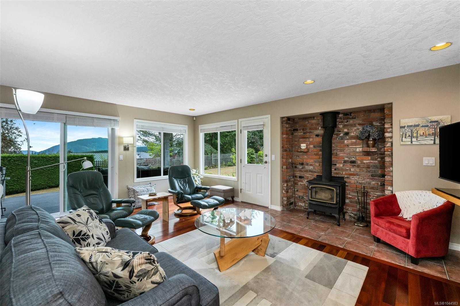 949 Pacific Pl, Duncan, BC