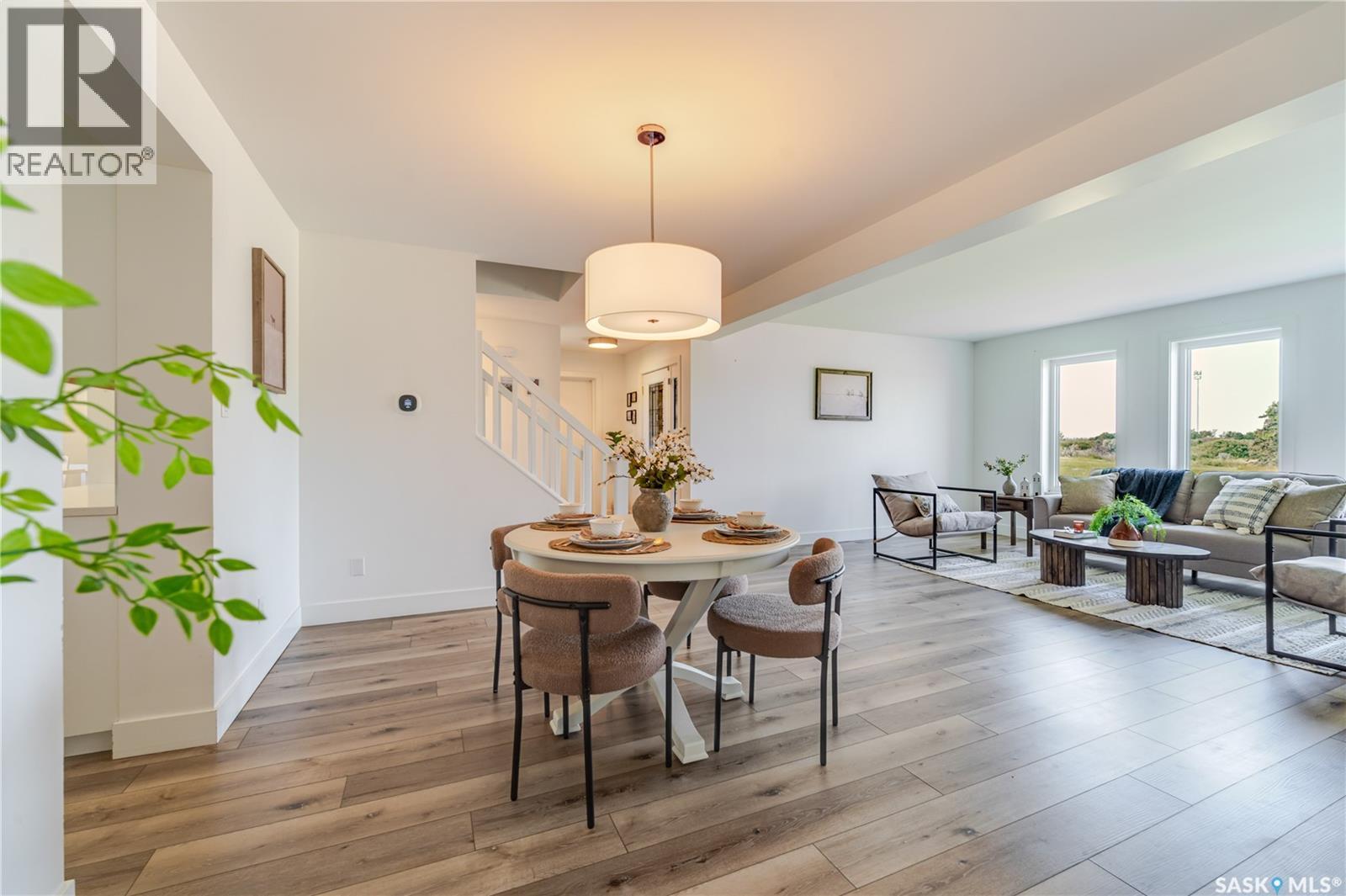 1287 Simcoe Street, Moose Jaw, SK - Indoor