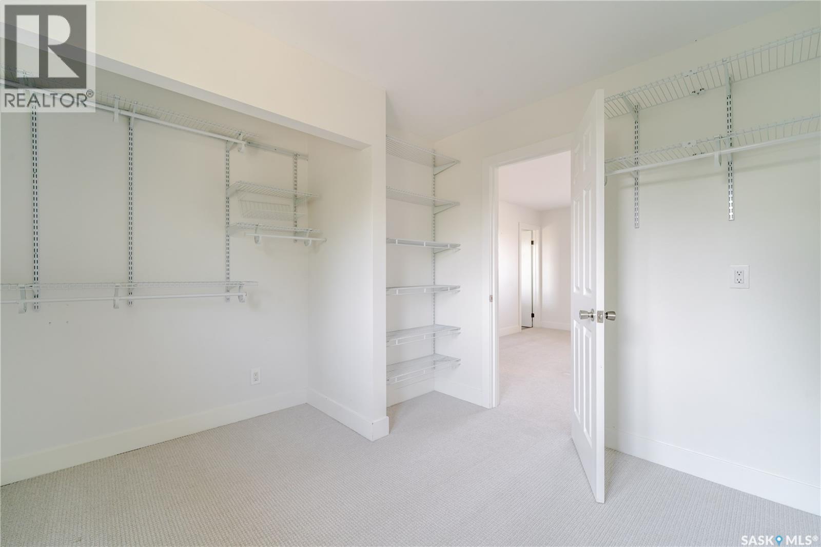1287 Simcoe Street, Moose Jaw, SK - Indoor