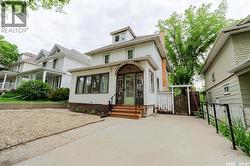1041 2nd AVENUE NW Moose Jaw, SK S6H 3R3