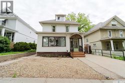 1041 2nd AVENUE NW Moose Jaw, SK S6H 3R3