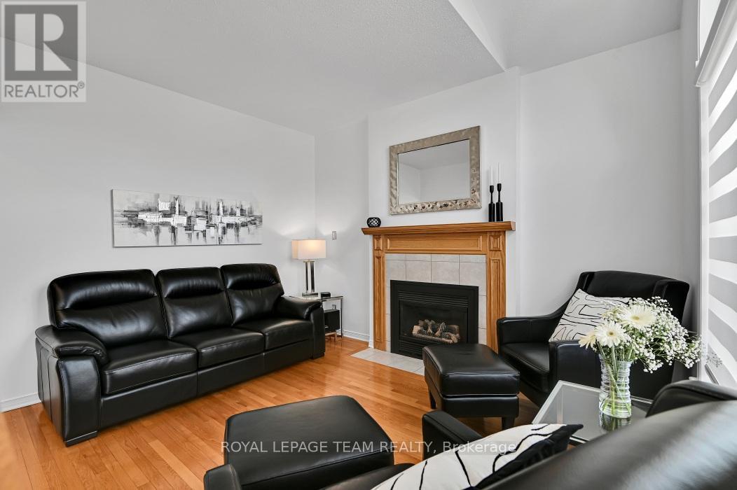 4121 Wolfe Point Way, Ottawa, ON - Indoor Photo Showing Living Room With Fireplace