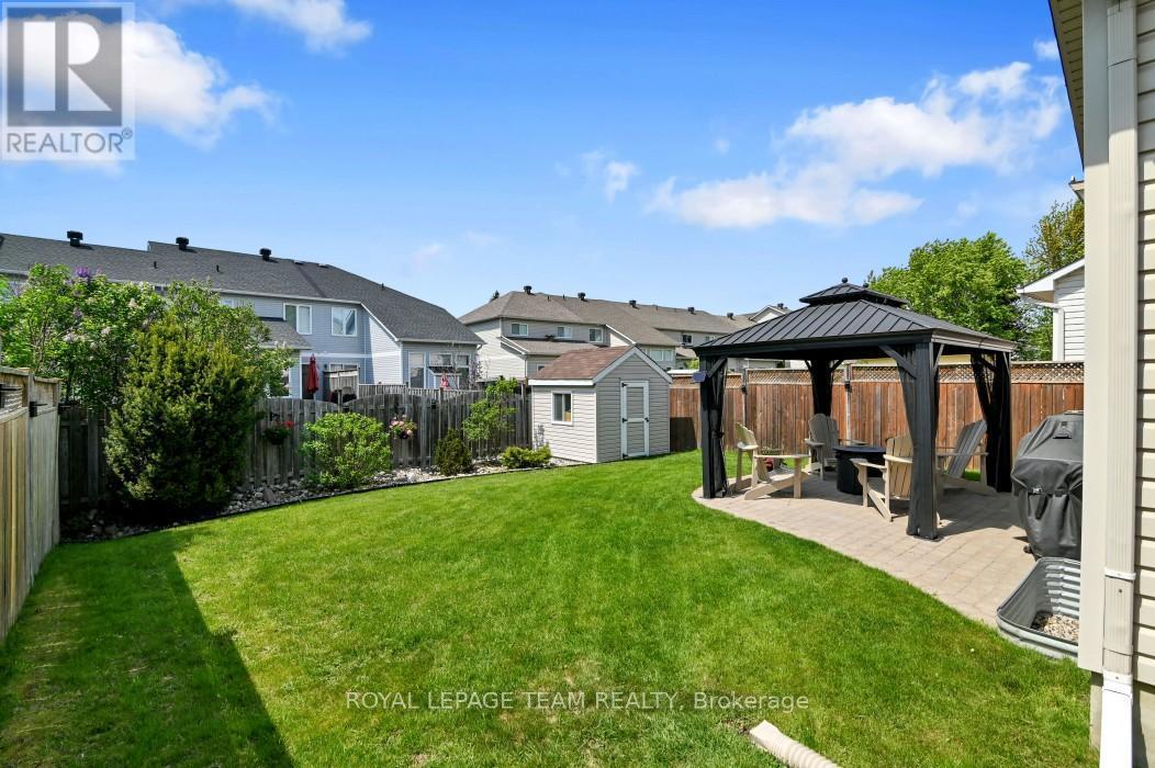Perfect for entertaining and enjoying summer days! - 4121 Wolfe Point Way, Ottawa, ON - Outdoor With Backyard