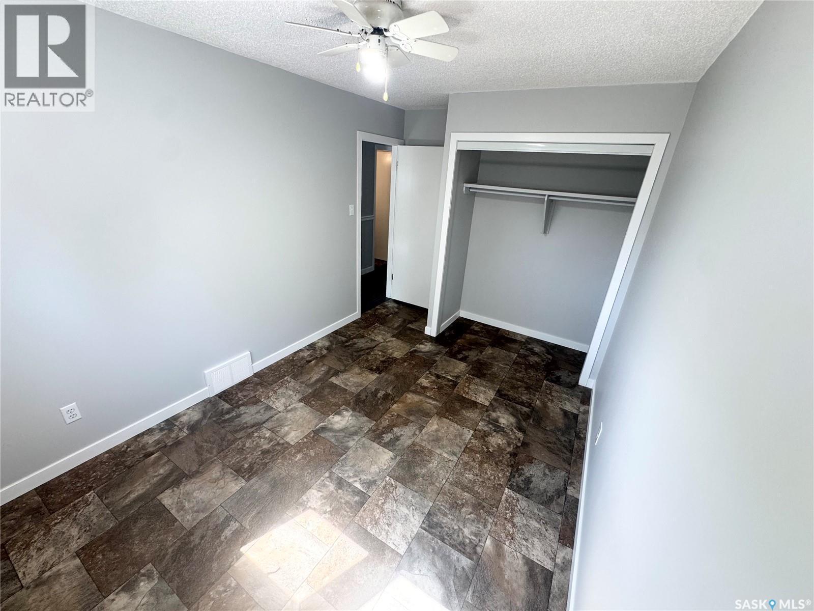 2907 Jenkins Drive E, Regina, SK - Indoor Photo Showing Other Room