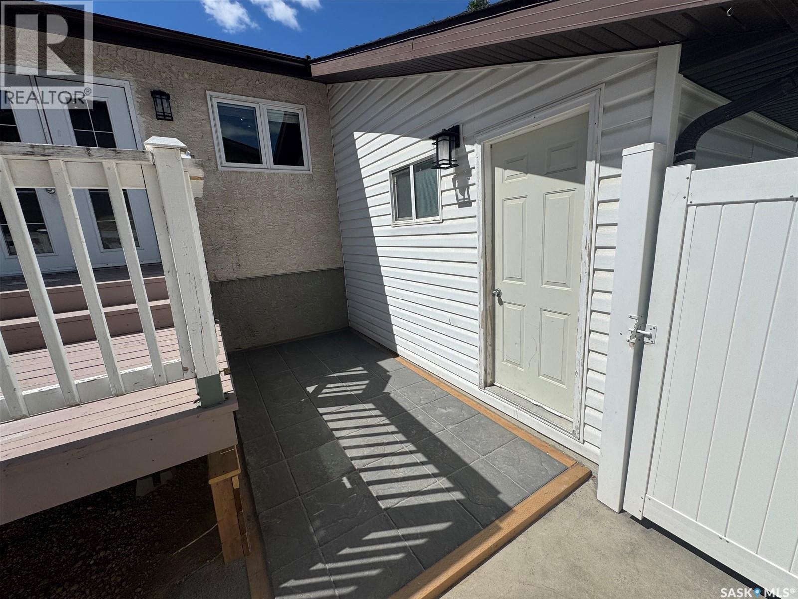 2907 Jenkins Drive E, Regina, SK - Outdoor With Exterior
