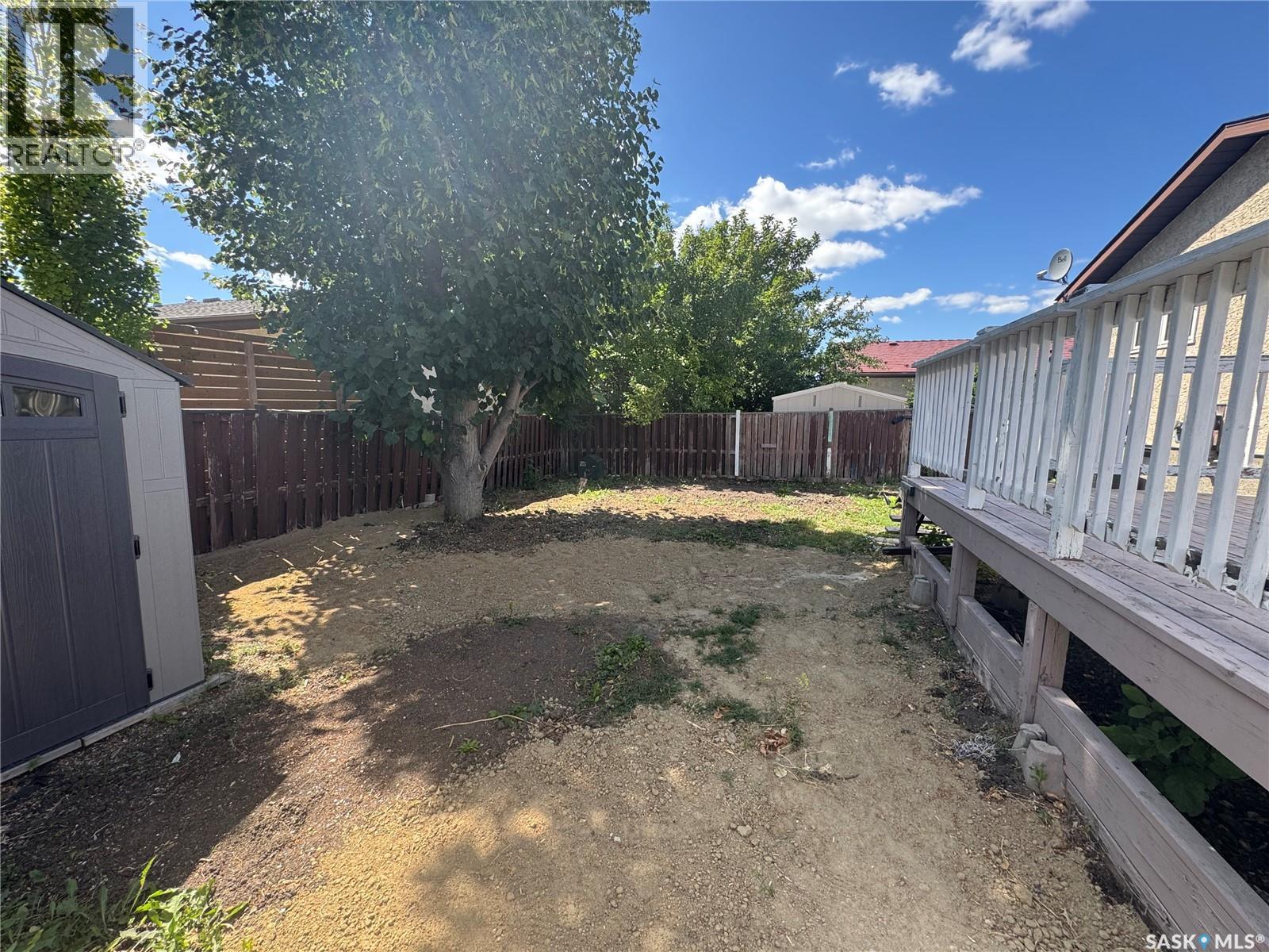 2907 Jenkins Drive E, Regina, SK - Outdoor