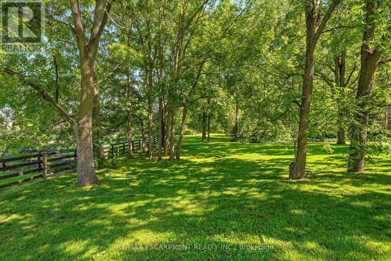5515 Blind Line, Burlington, ON - Outdoor