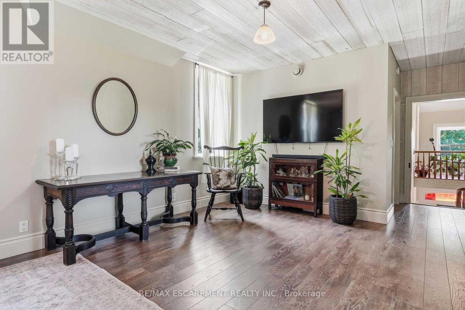 5515 Blind Line, Burlington, ON - Indoor