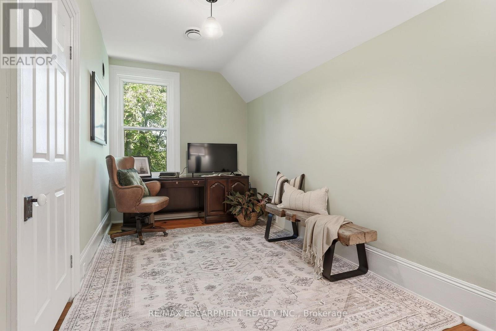5515 Blind Line, Burlington, ON - Indoor