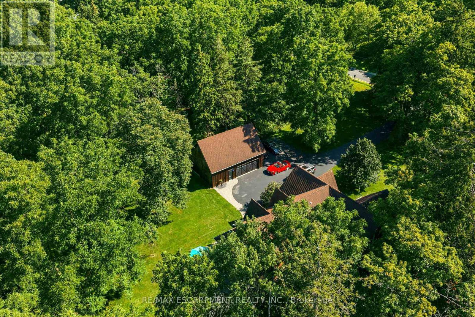 5515 Blind Line, Burlington, ON - Outdoor
