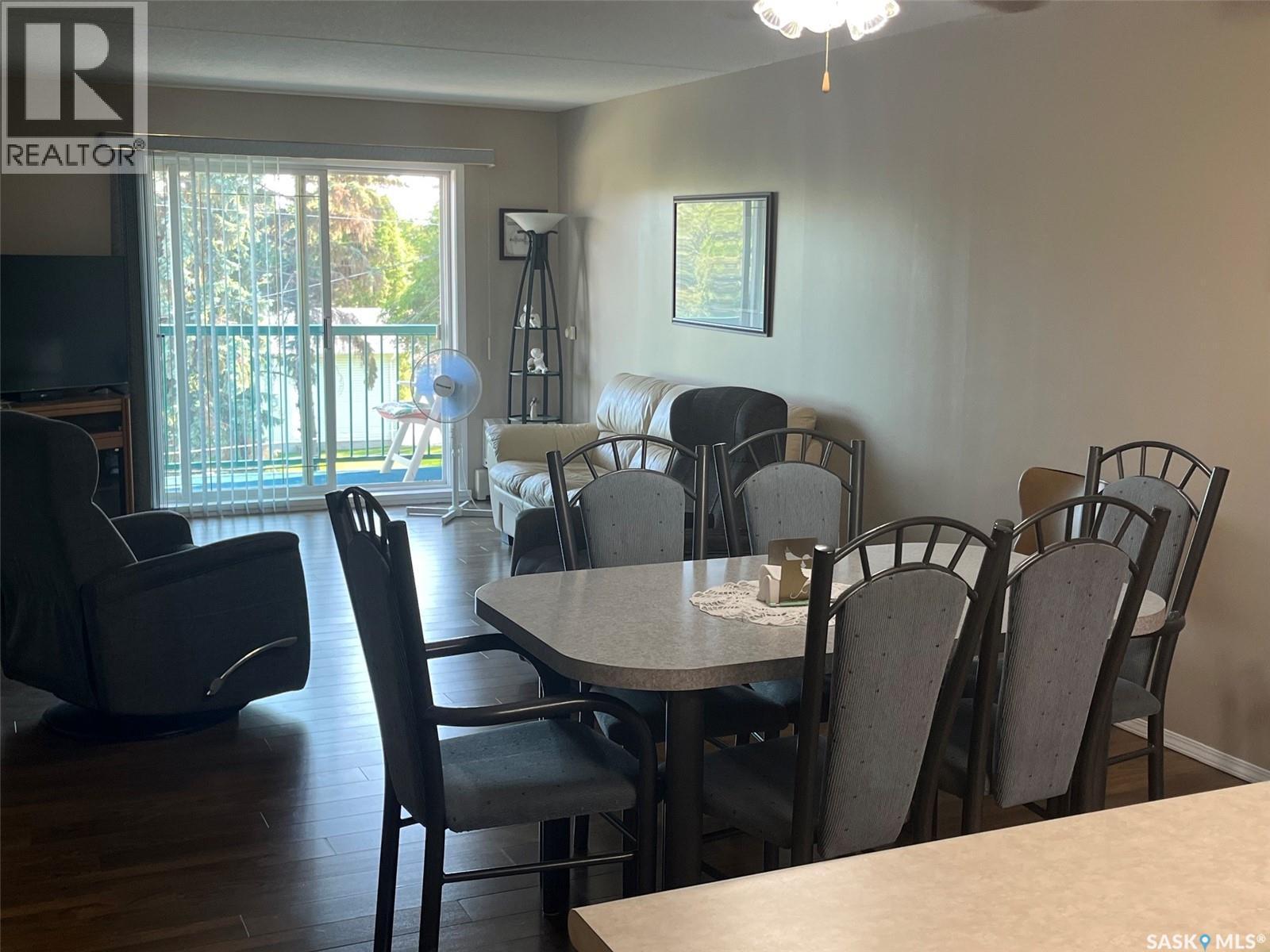 Unit306 1 26Th Street E, Prince Albert, SK - Indoor Photo Showing Dining Room