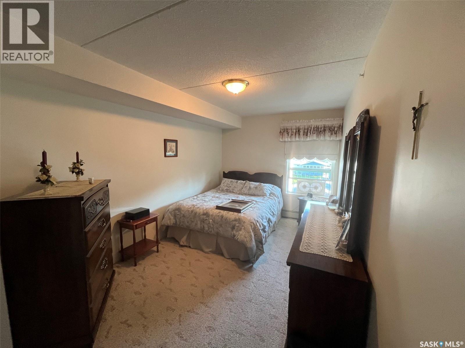 Unit306 1 26Th Street E, Prince Albert, SK - Indoor Photo Showing Bedroom