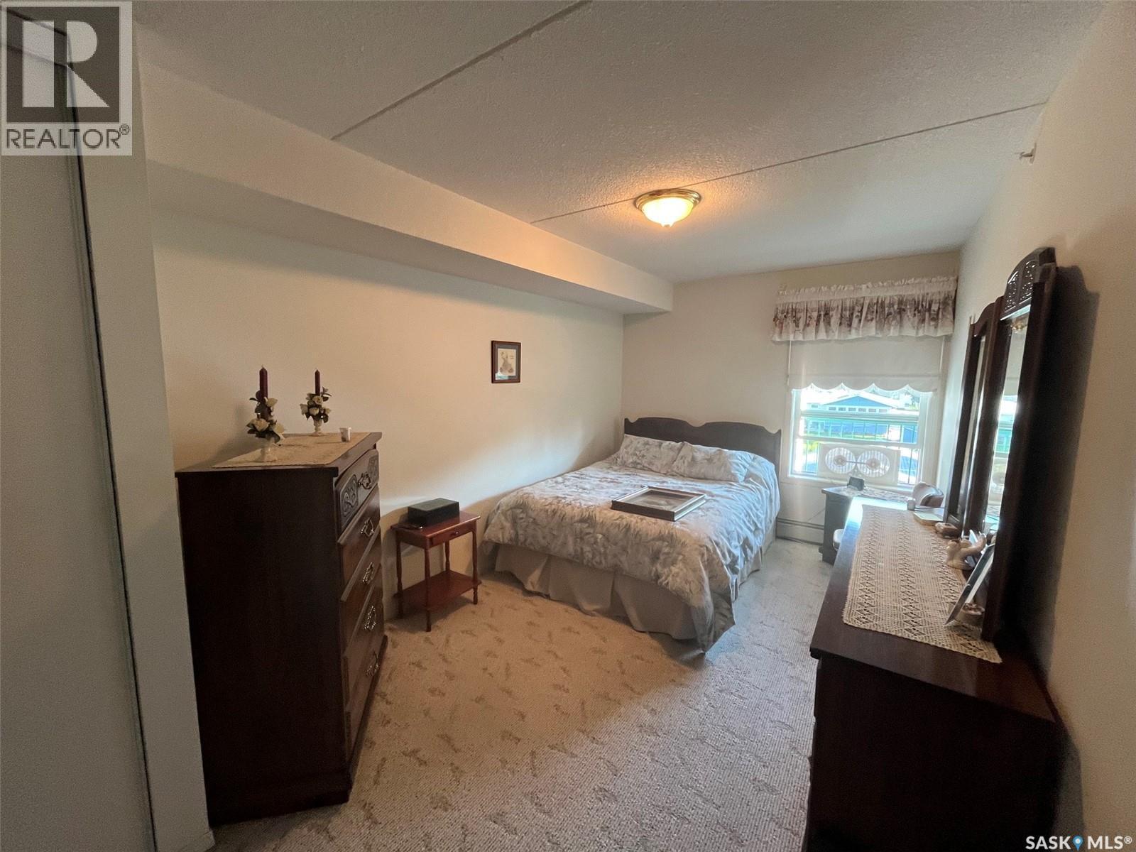 Unit306 1 26Th Street E, Prince Albert, SK - Indoor Photo Showing Bedroom