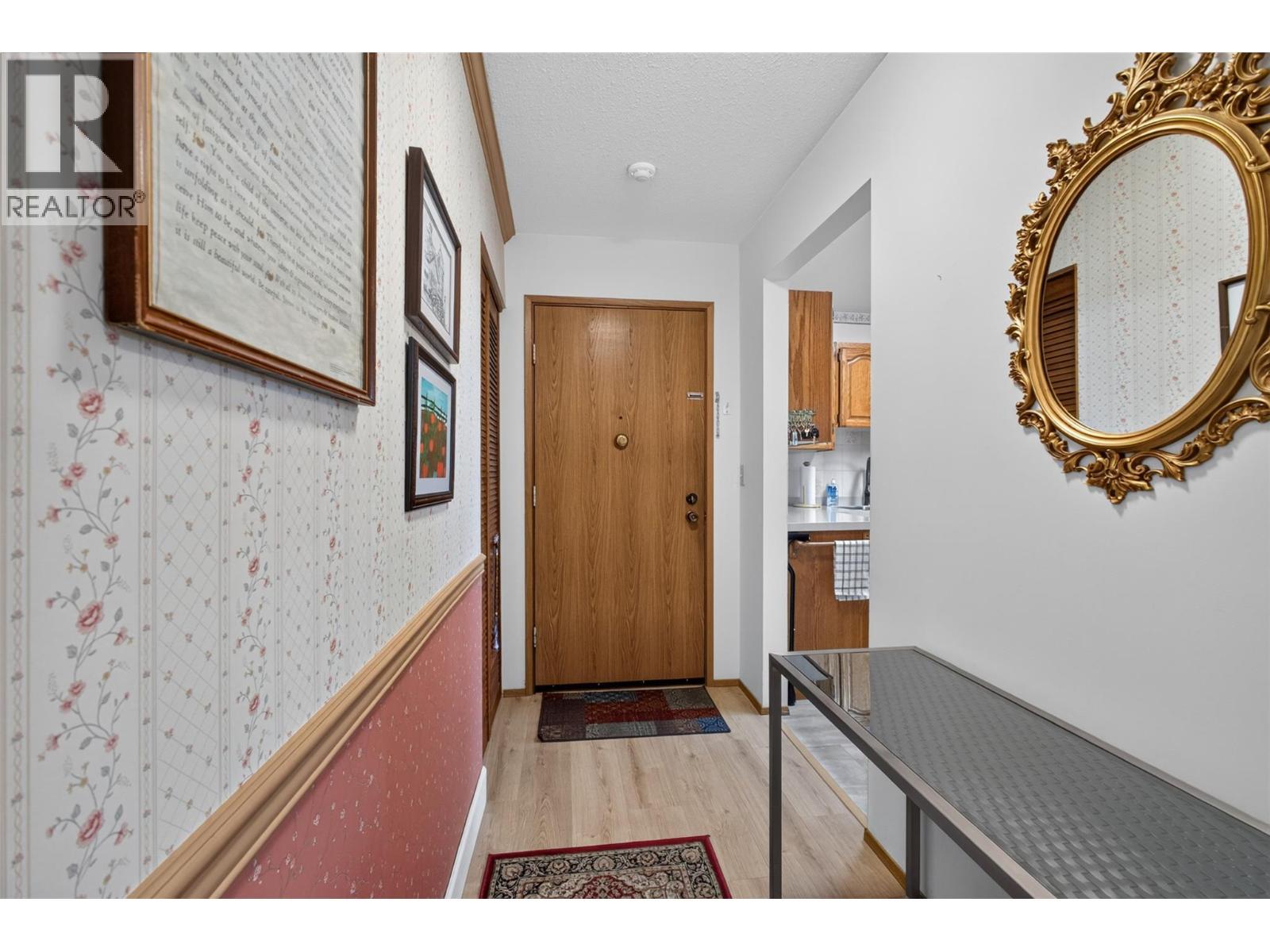 1229 Bernard Avenue Unit# 102, Kelowna, BC - Indoor Photo Showing Other Room