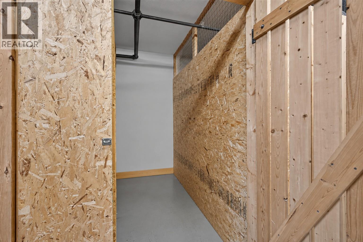 1229 Bernard Avenue Unit# 102, Kelowna, BC - Indoor Photo Showing Other Room