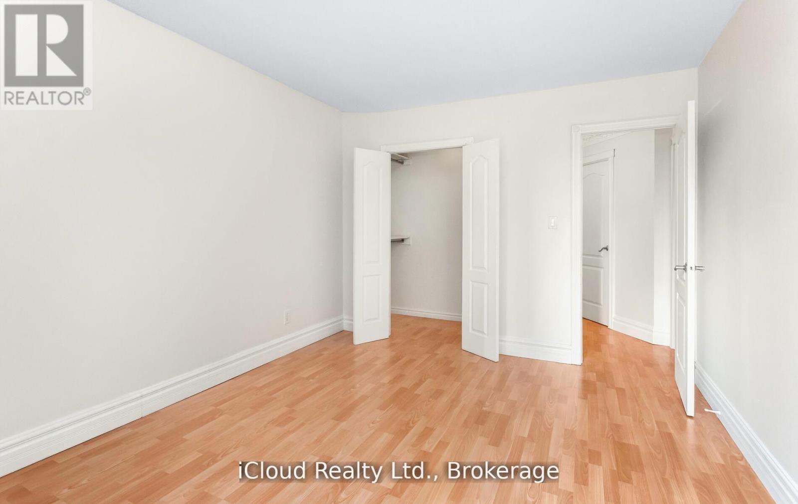 837 - 33 Harbour Square, Toronto, ON