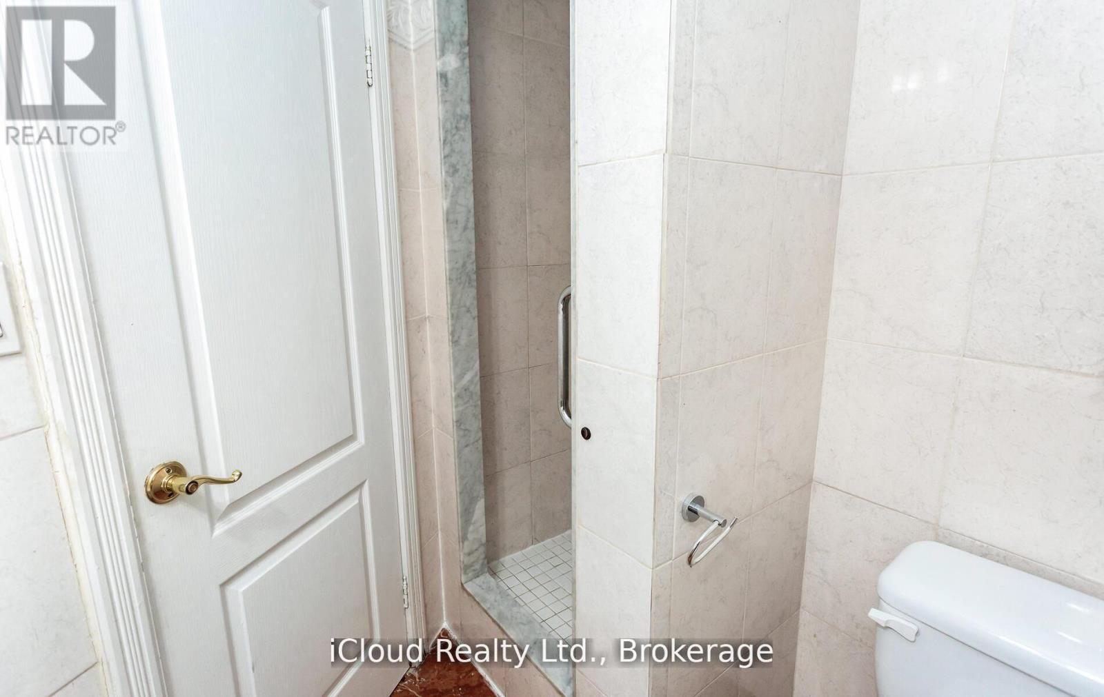 837 - 33 Harbour Square, Toronto, ON
