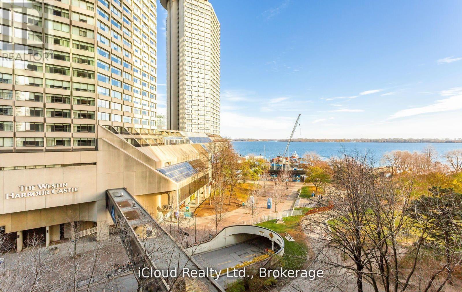 837 - 33 Harbour Square, Toronto, ON