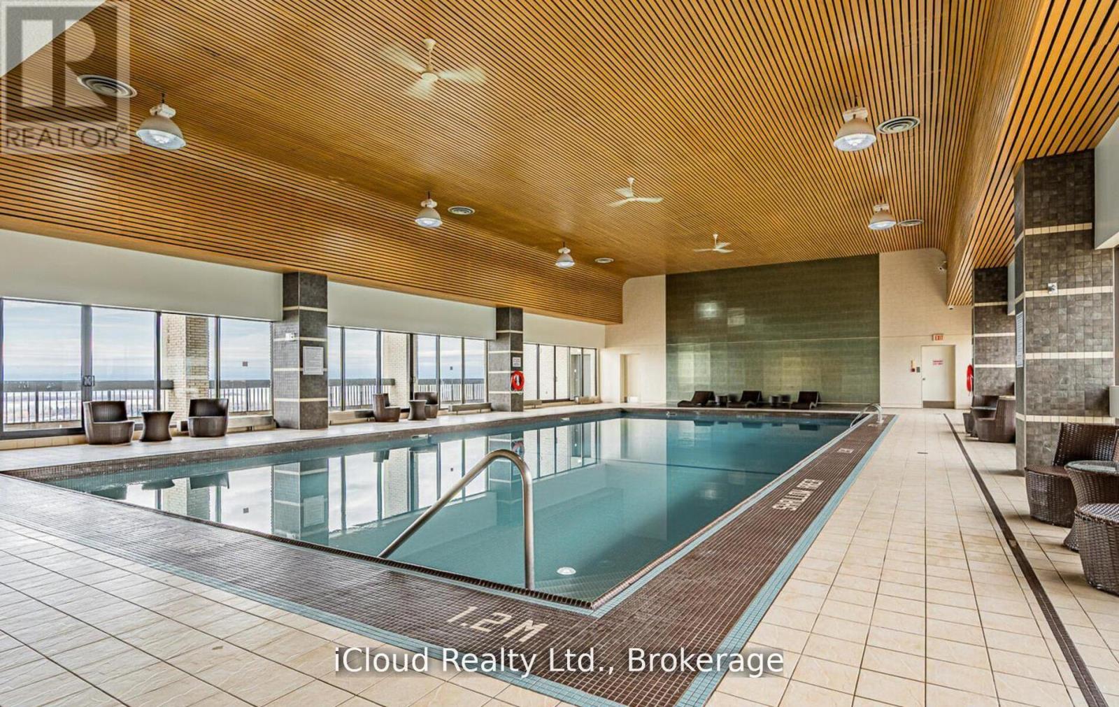 837 - 33 Harbour Square, Toronto, ON