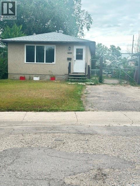 724 Eastview Avenue, Regina, SK - Outdoor
