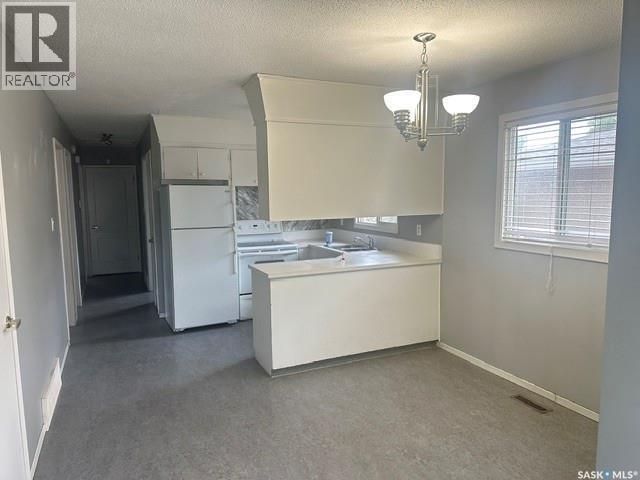724 Eastview Avenue, Regina, SK - Indoor